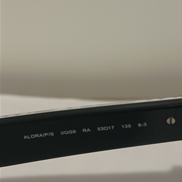 Kate Spade 52mm (135mm total) black polarized rectangular sunglasses. - Picture 5 of 8